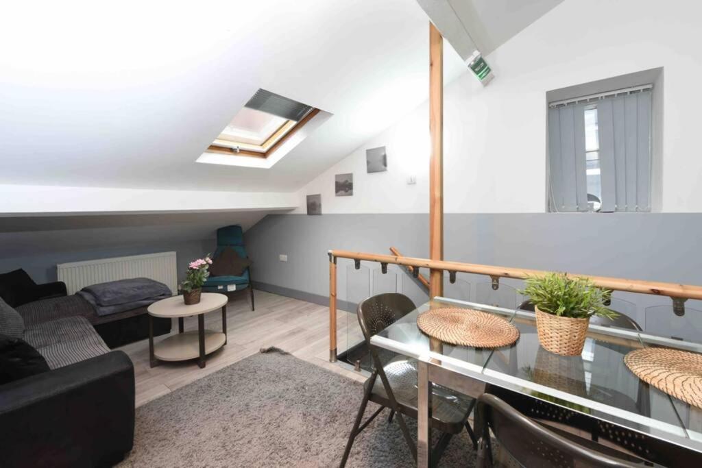 Back Turner Townhouse Apartment Manchester Bagian luar foto