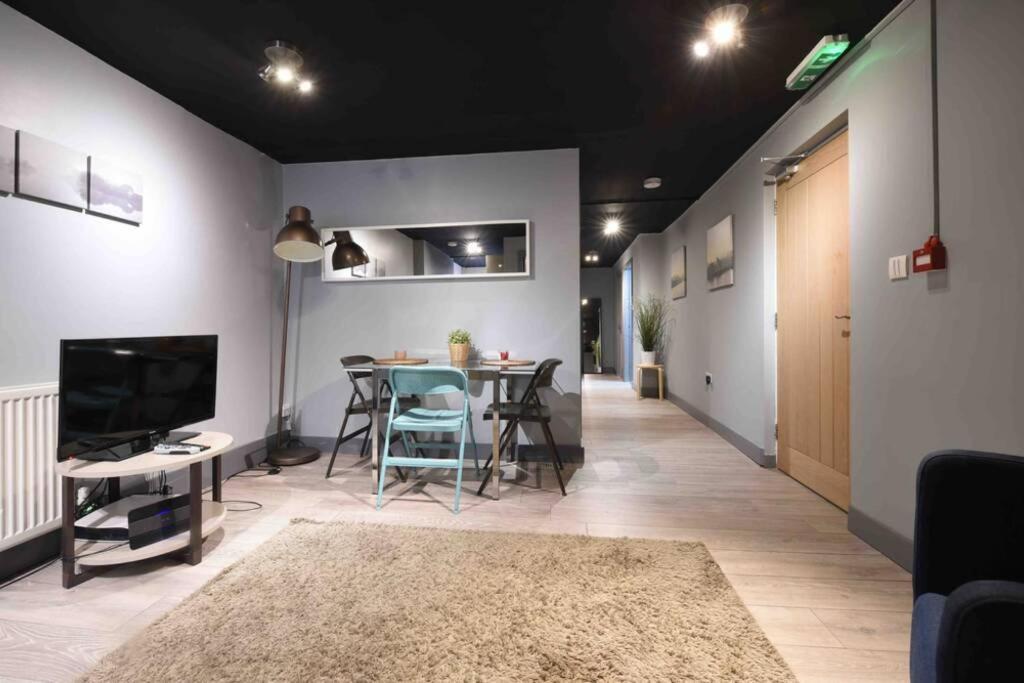 Back Turner Townhouse Apartment Manchester Bagian luar foto