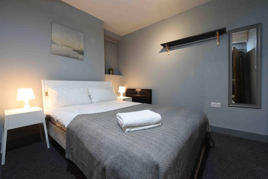 Back Turner Townhouse Apartment Manchester Bagian luar foto